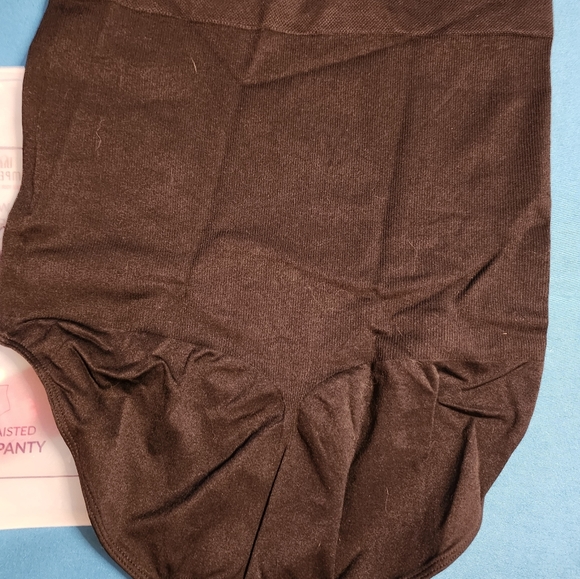 Shapewear - Picture 3 of 7
